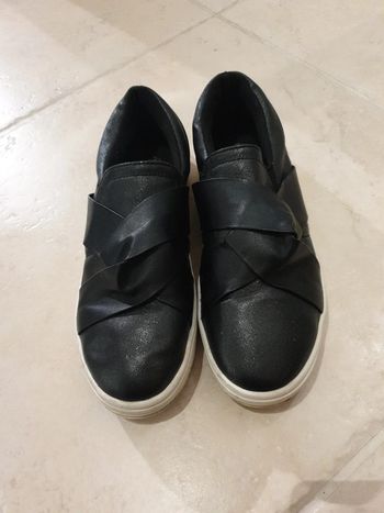 Chaussures noir brillante