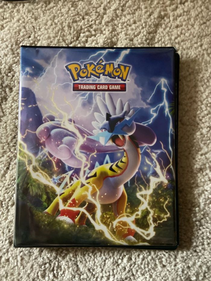 Classeur Pokémon ultra pro édition 2024