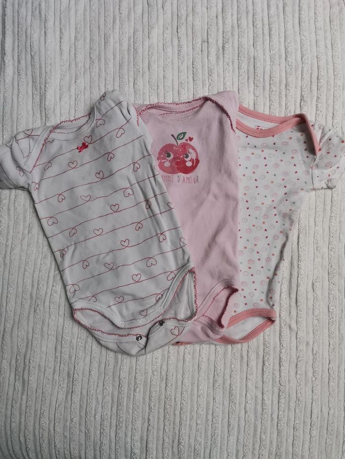 Lot de bodies Pommette