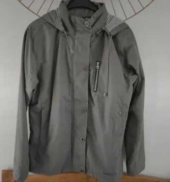 Esprit de la Mer veste coupe vent taille M très bon état