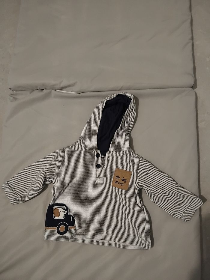 Pull à capuche