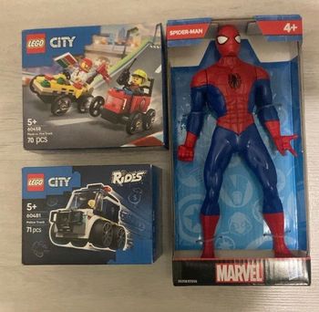 Lot de 3 jouets neuf 