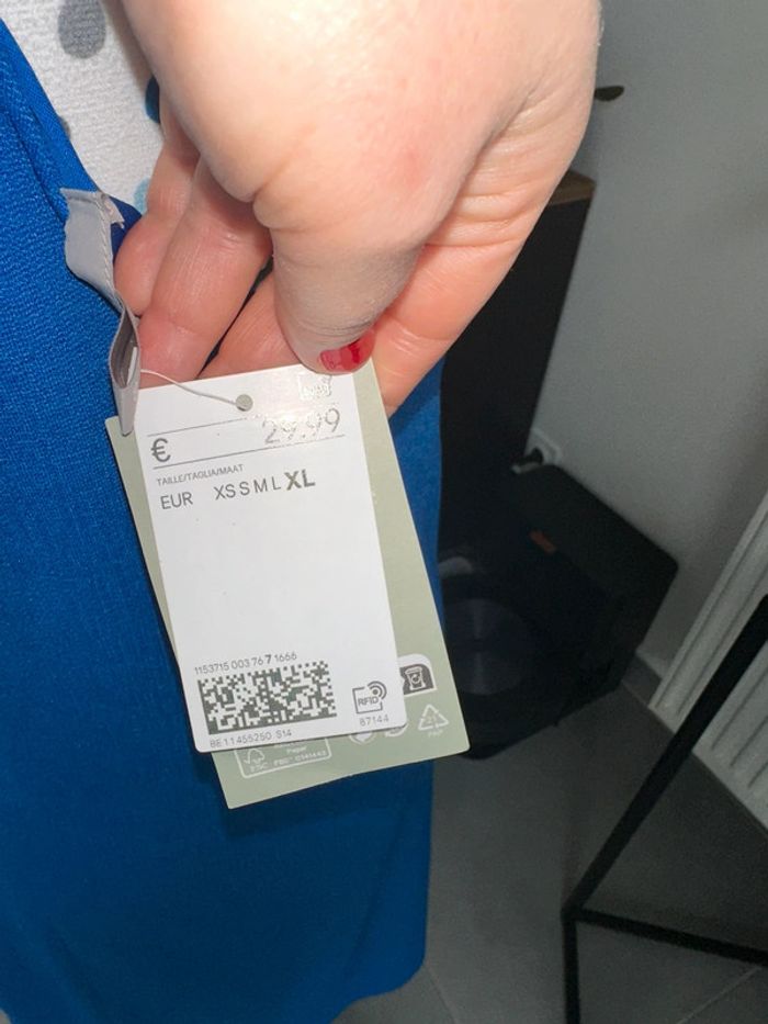 Robe H&M taille XL neuve - photo numéro 4