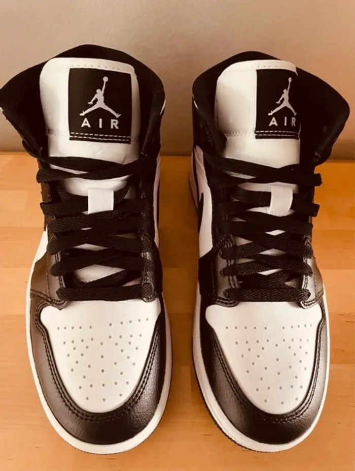 Jordan 1 Mid Panda 36 - photo numéro 2
