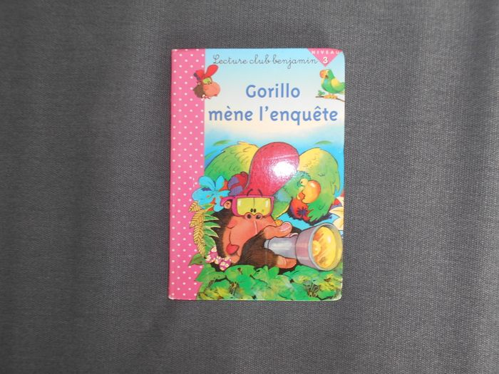 Livre: Gorillo mène l'enquête (Lecture club Benjamin)