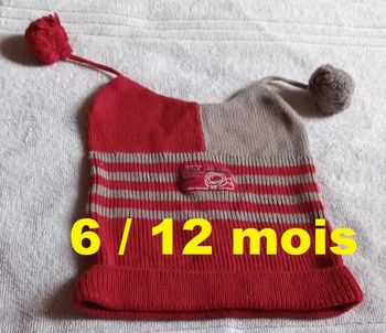 Bonnet avec pompon gris rouge Terre de Marins Taille 6 / 12 mois