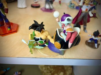 Figurine dragon ball gashapon capsule imagination Bardock Freezer