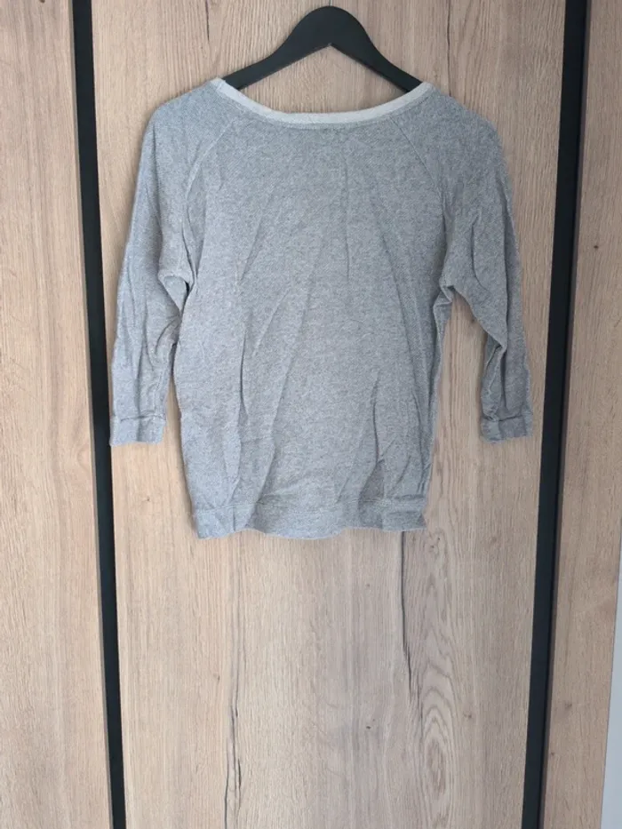 Pull leger Taille S - photo numéro 3