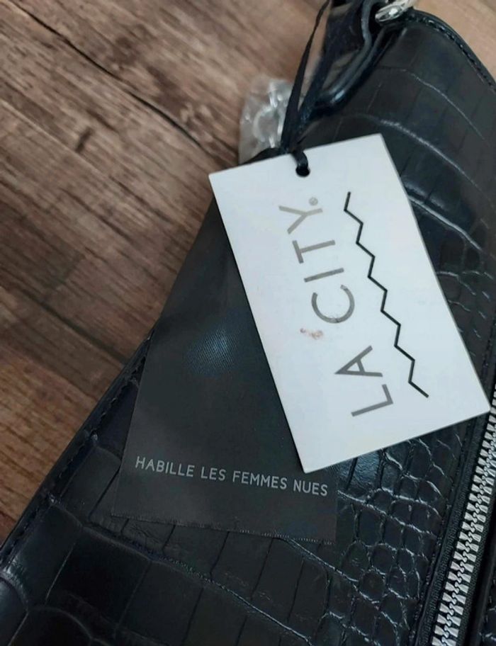 Superbe sac à main neuf La City - photo numéro 10
