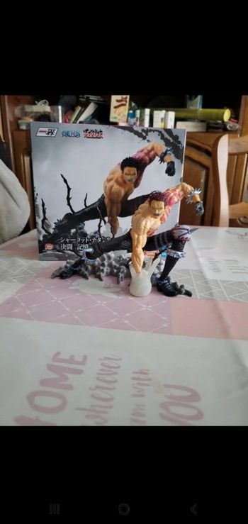 Figurine one piece  Charlotte  katakuri