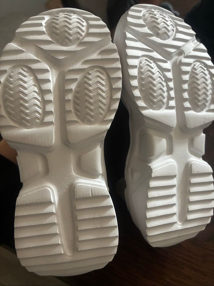 Chaussures garçon taille 27 - photo numéro 2