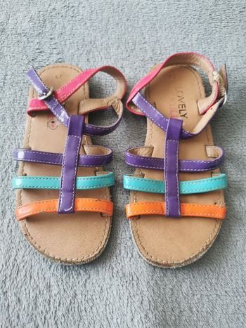 Chaussure sandales 29