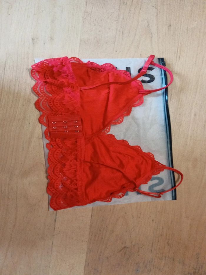 Soutien gorge neuf - photo numéro 2