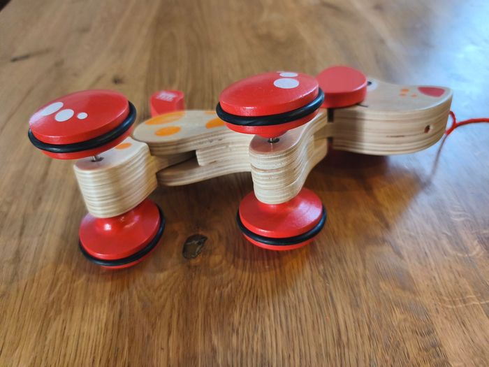 Chien à tirer en bois Hape Jouet d'éveil dès 12 mois - photo numéro 4