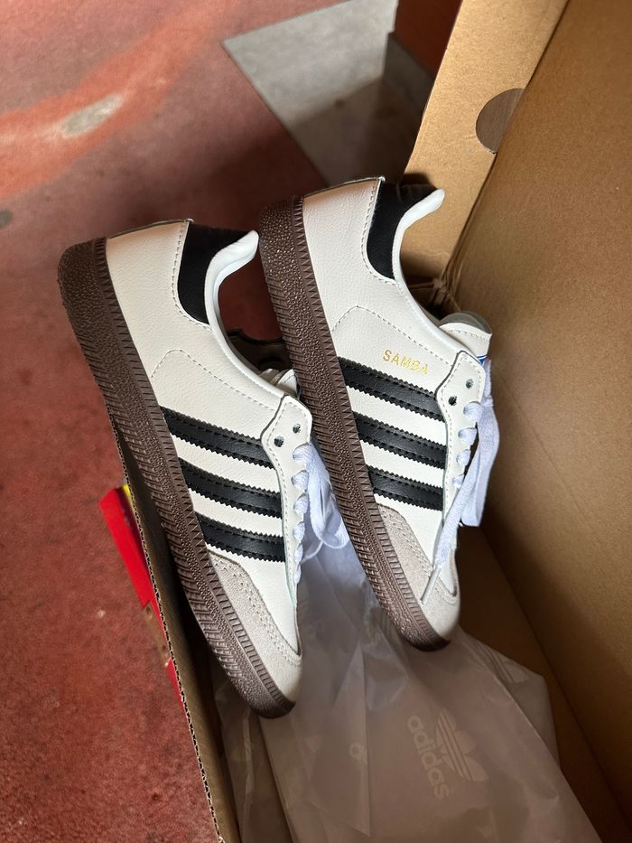 Baskets Adidas taille 38 - photo numéro 4