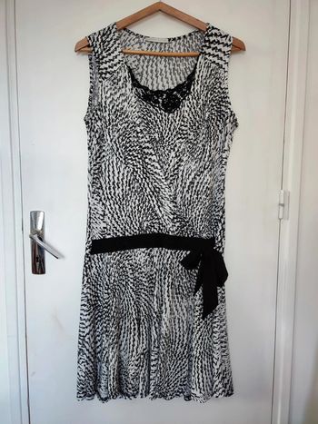 Robe Armand Thiery taille 42
