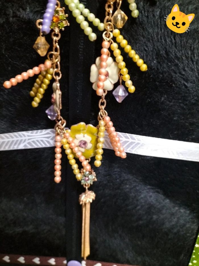 Parure collier et boucles d'oreilles fleurs vertes - photo numéro 3