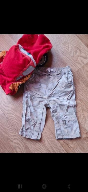 Pantalon très leger 18 mois motif militaire garçon