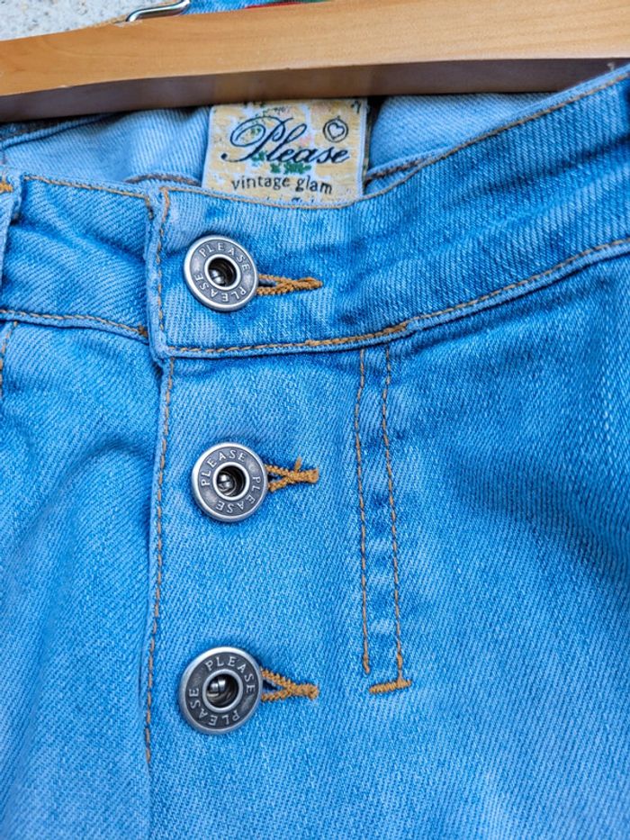 Superbe jeans 👖 Please effet délavé, troué avec dentelle taille Medium (38/40) - photo numéro 4