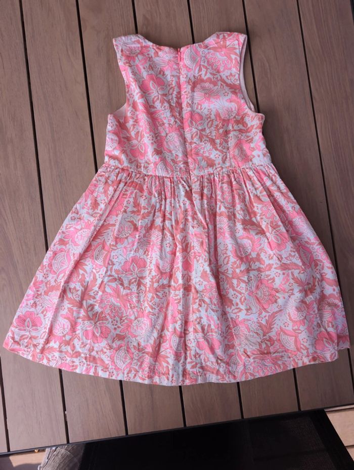 Jolie robe aux motifs fleuris - photo numéro 3