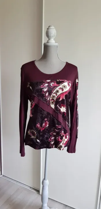 Pull / sweat shirt manches longue
