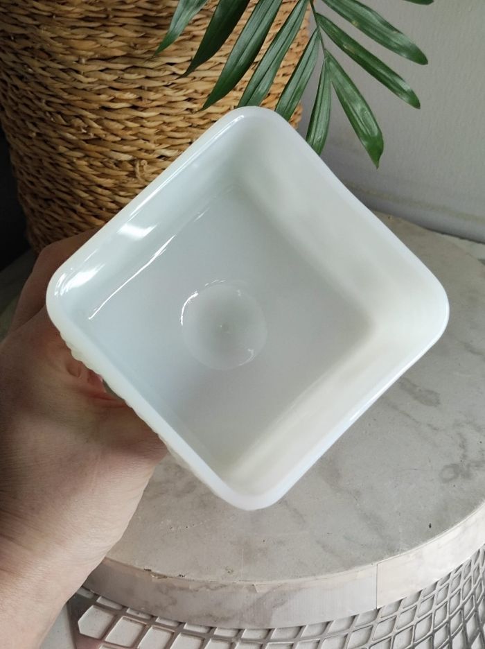 Cache pot opaline blanche - photo numéro 4