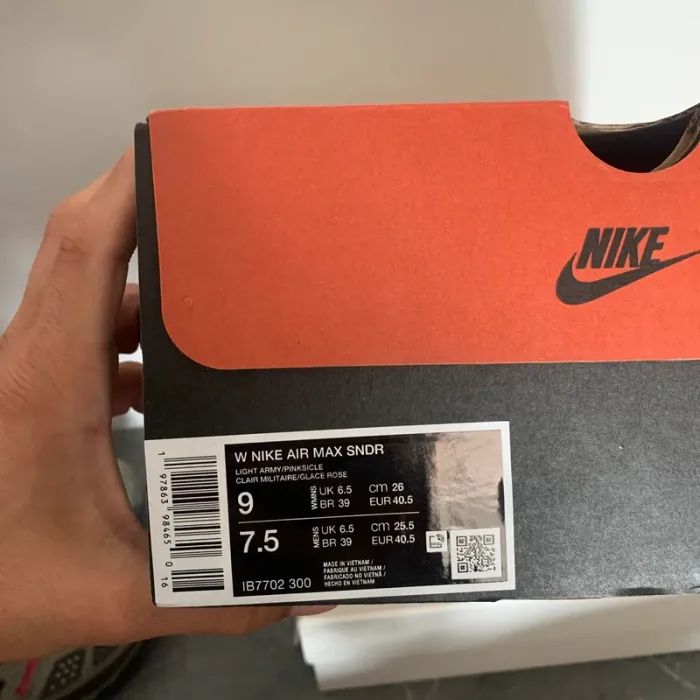 Basket Nike SNDR - photo numéro 15