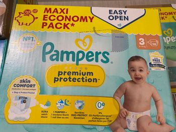 117 couches Pampers taille 2 premuim