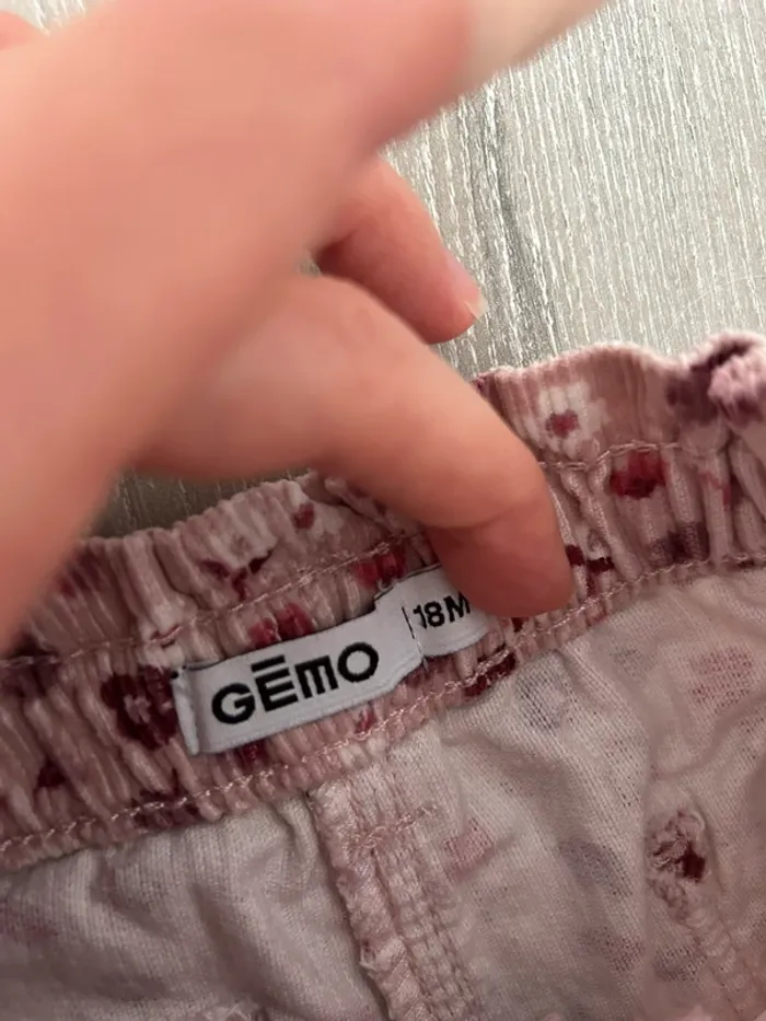 Short velours fleurie rose 18 mois - photo numéro 3