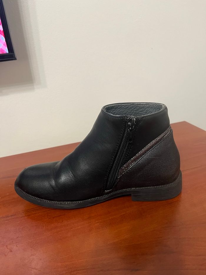 Vente de chaussures pour filles - photo numéro 2