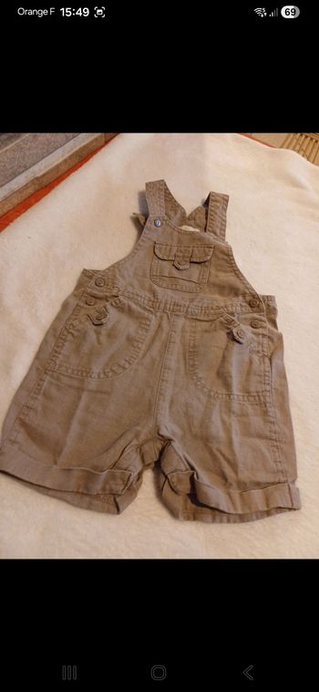 Salopette courte bébé taille 12 mois