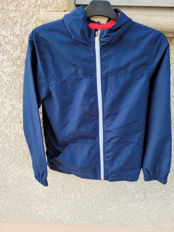 Coupe vent à capuche garçon In Extenso