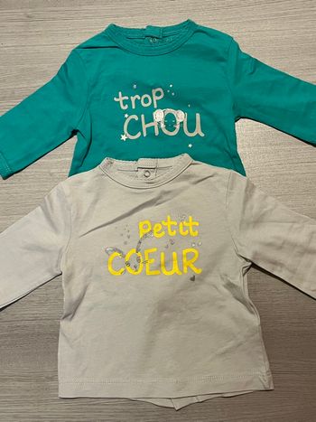 Lot de 2 t-shirts trop chaud et petit cœur 6M