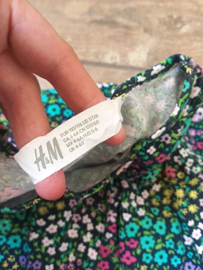 Robe été sans manche Fille 4/6 ans Fleurs multicolores H&M - photo numéro 2