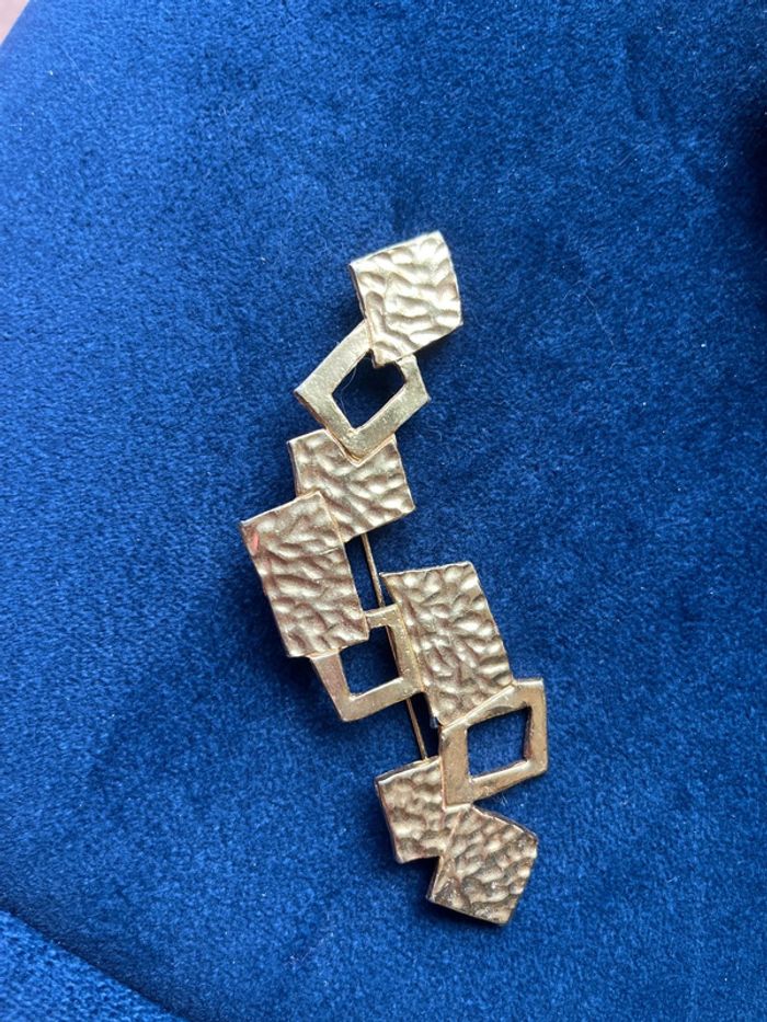 broche chic doré - photo numéro 2