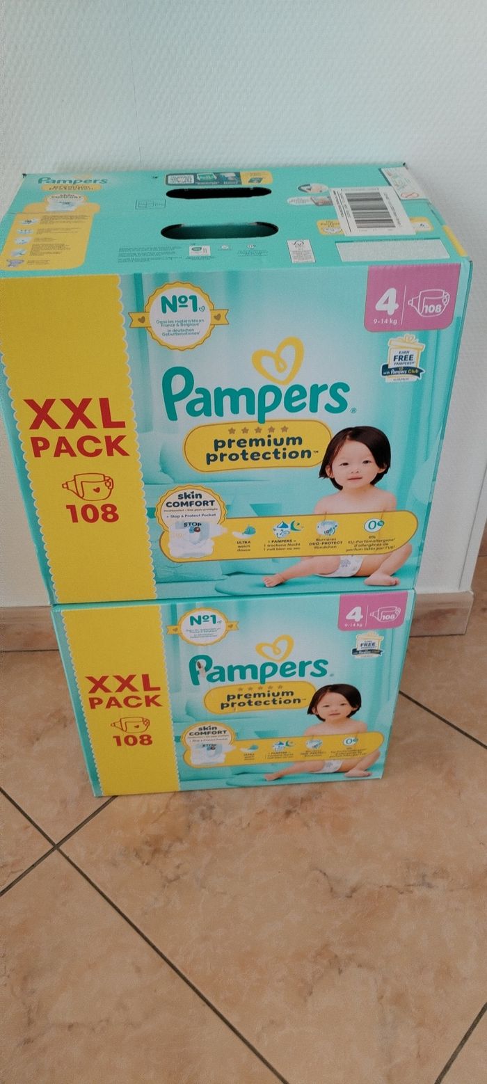216 couches Pampers premium protection taille 4