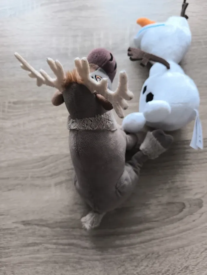 Lot de 3 peluches la reine des neiges - photo numéro 8