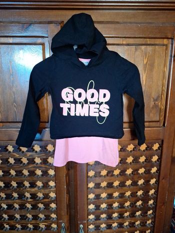 Sweat capuche débardeur intégré 6 7 116 122