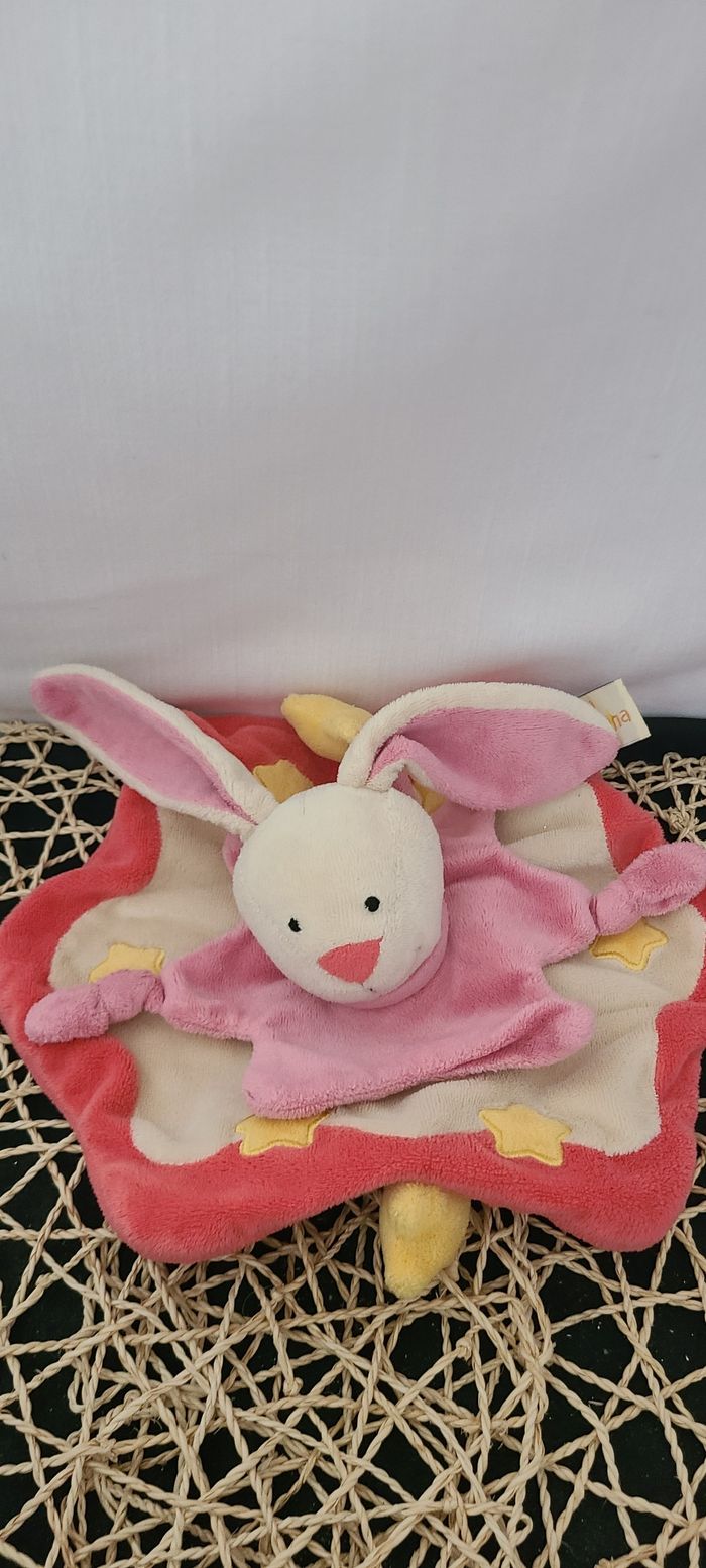 Doudou plat lapin rose blanc jaune étoiles BABY LUNA
