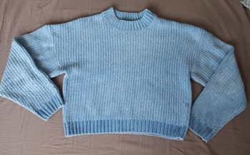 pull crop bleu ciel