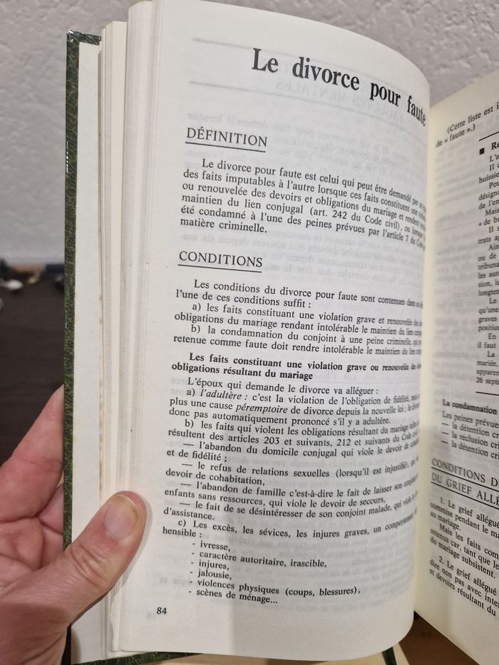 Livre le guide pratique du droit - photo numéro 3