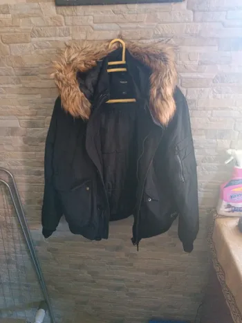 Blouson noir à capuche Redskins 16A