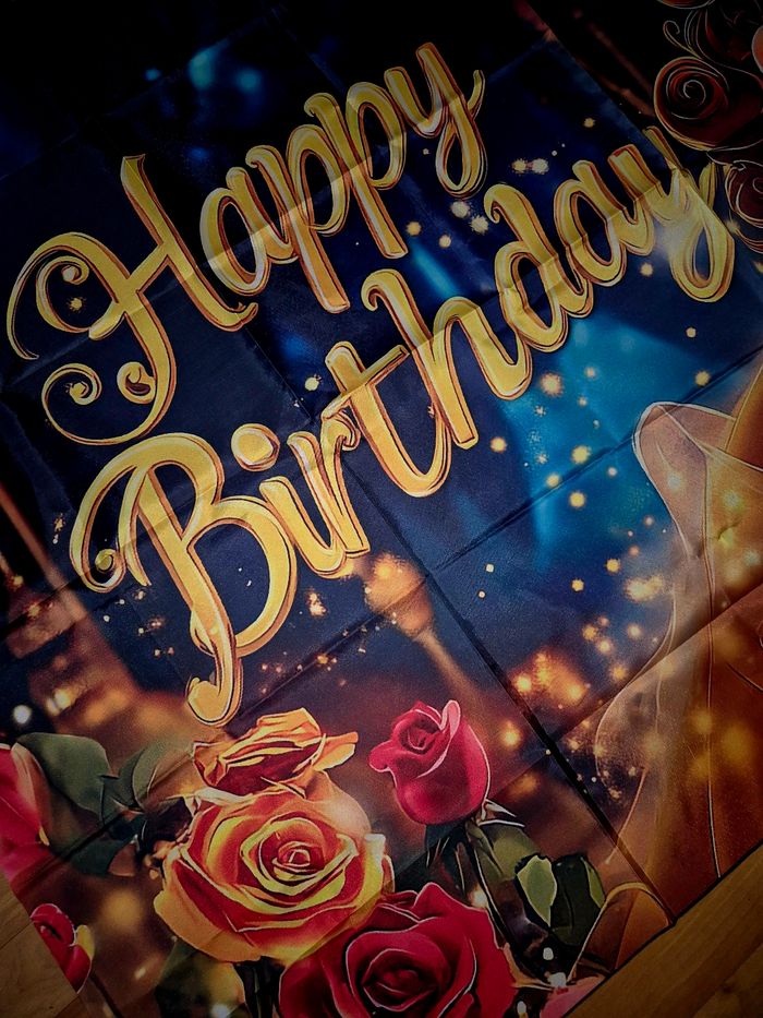 Fond d anniversaire la belle - photo numéro 2
