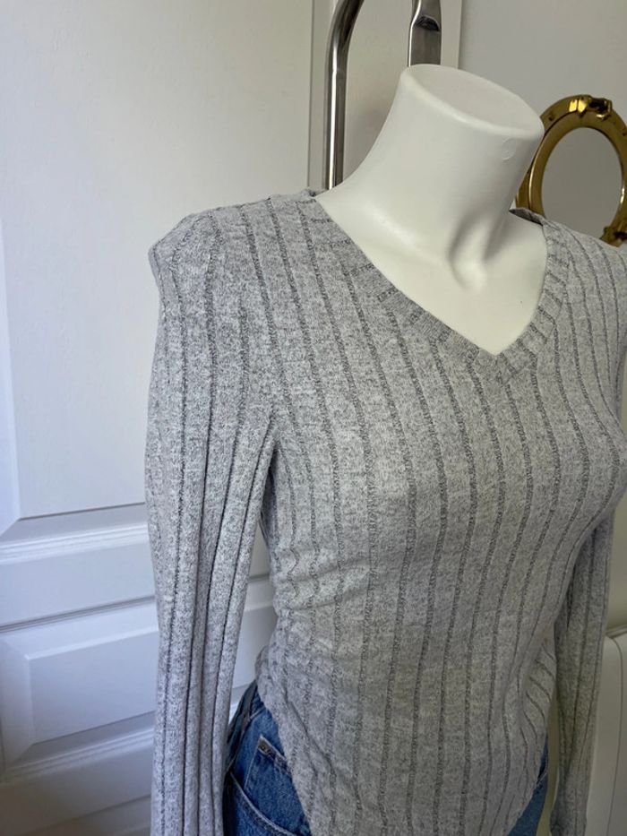 Top gris - photo numéro 3