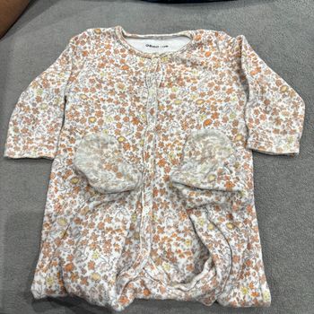 Pyjama bébé à fleurs