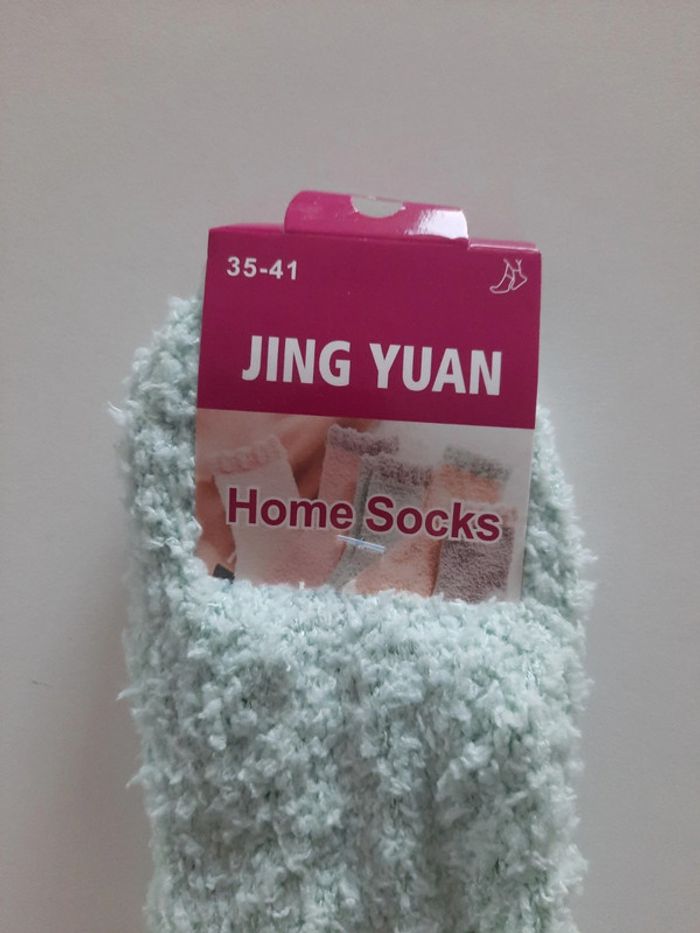 Chaussettes chaudes femme 35/41 pilou pilou neuf sans étiquette 🏷 - photo numéro 2