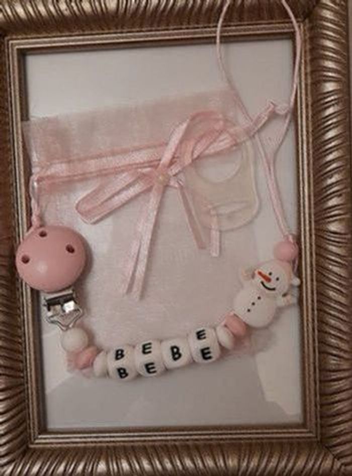 Attache tétine personnalisé