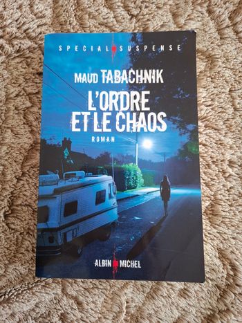 Thriller L'ordre et le chaos de Maud Tabachnik en très bon état