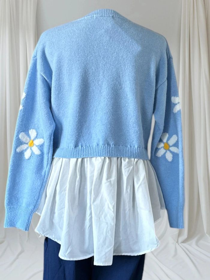 Joli pull chemise bleu et motif marguerite - photo numéro 2