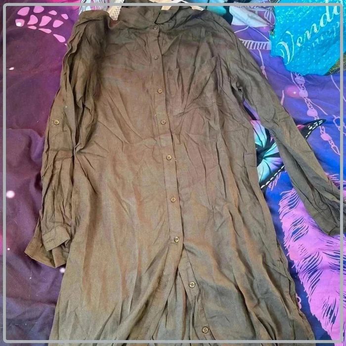 Chemise  longue  taille 36  marque  Jennyfer - photo numéro 2